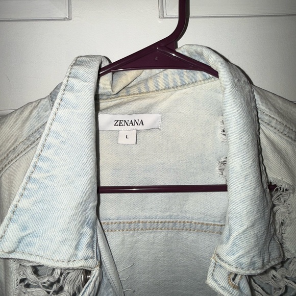 Ripped jean jacket - Picture 4 of 4
